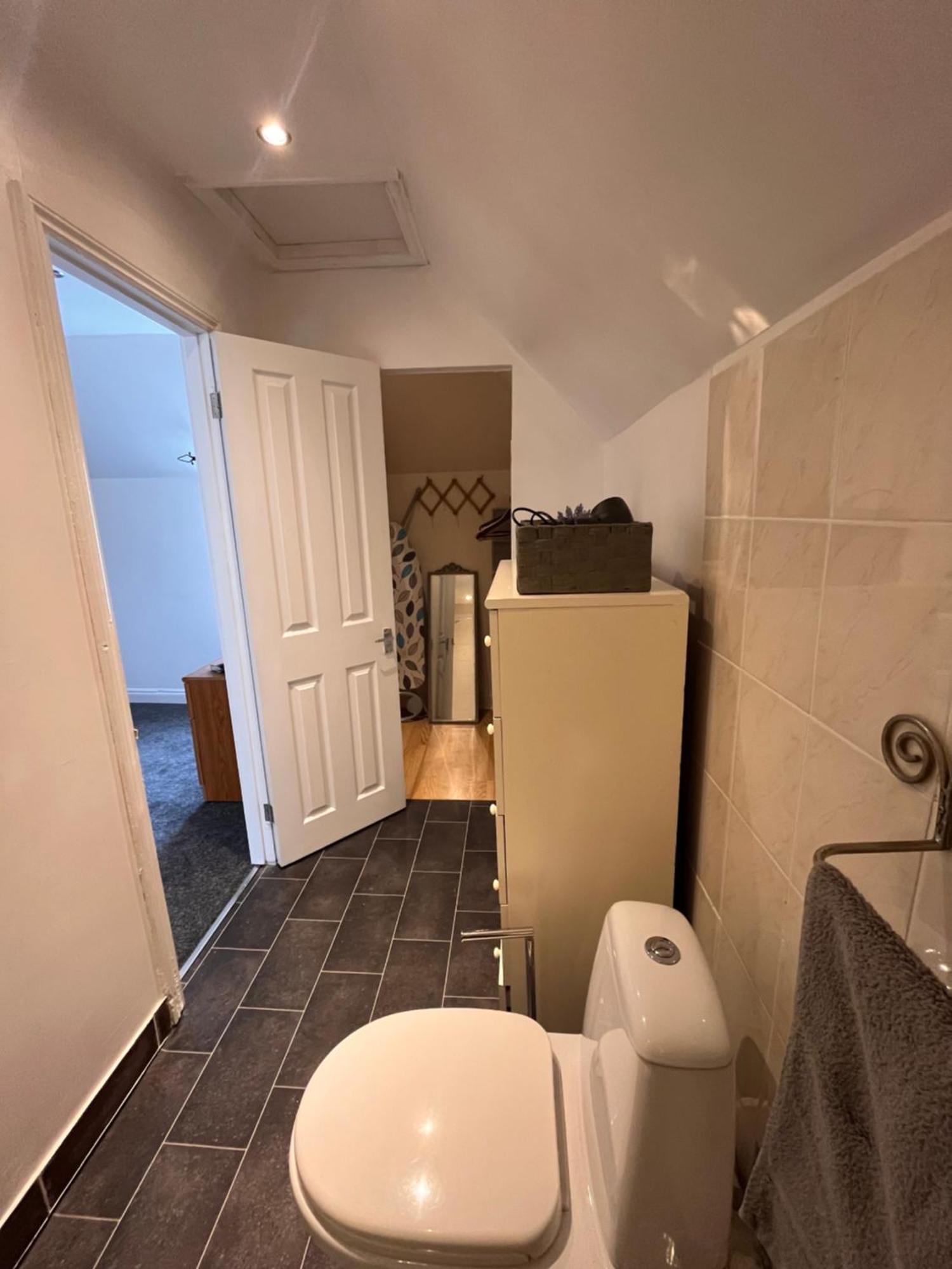 The Annexe - 10 Howards Croft Mile End Luaran gambar