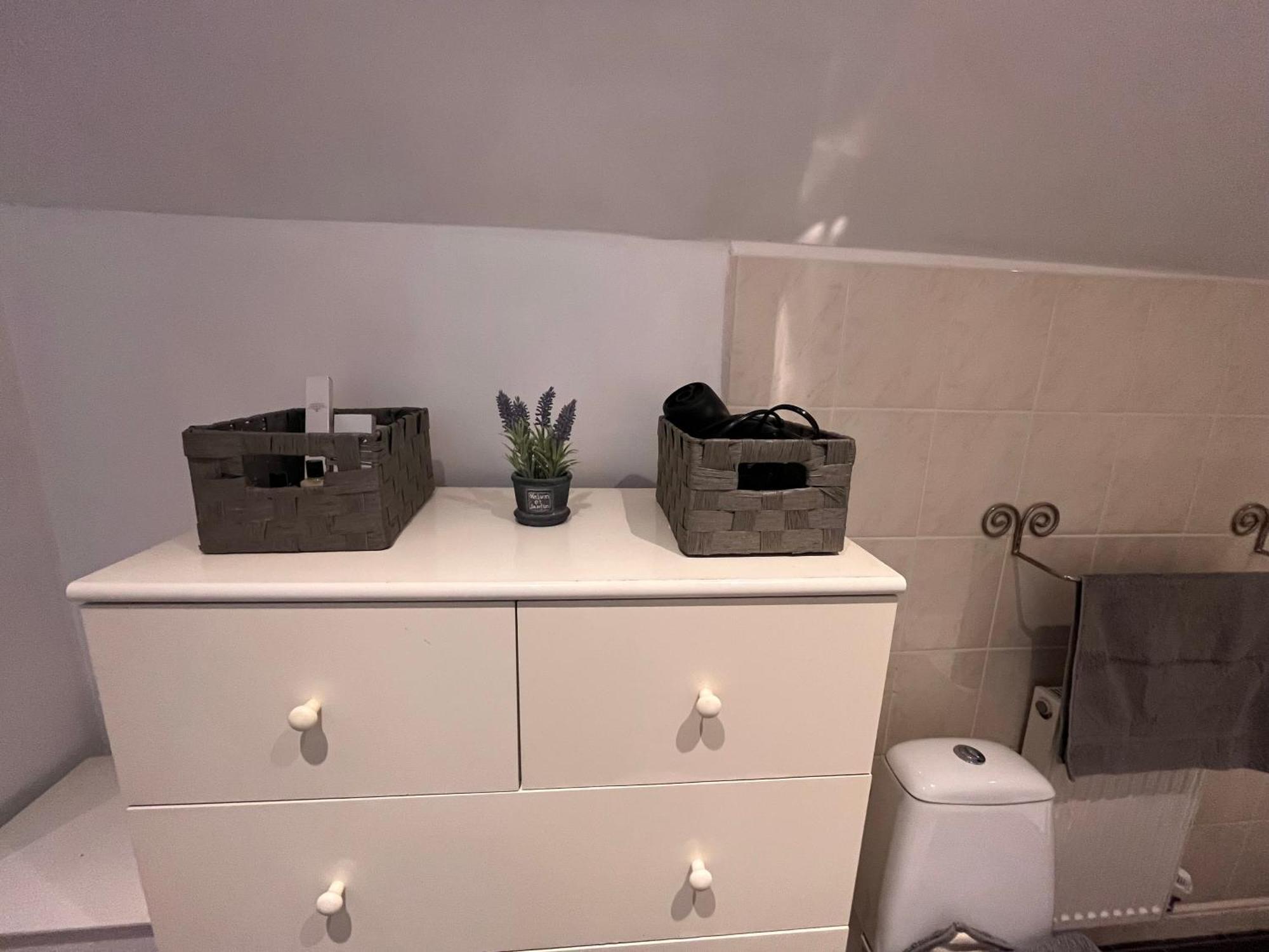 The Annexe - 10 Howards Croft Mile End Luaran gambar