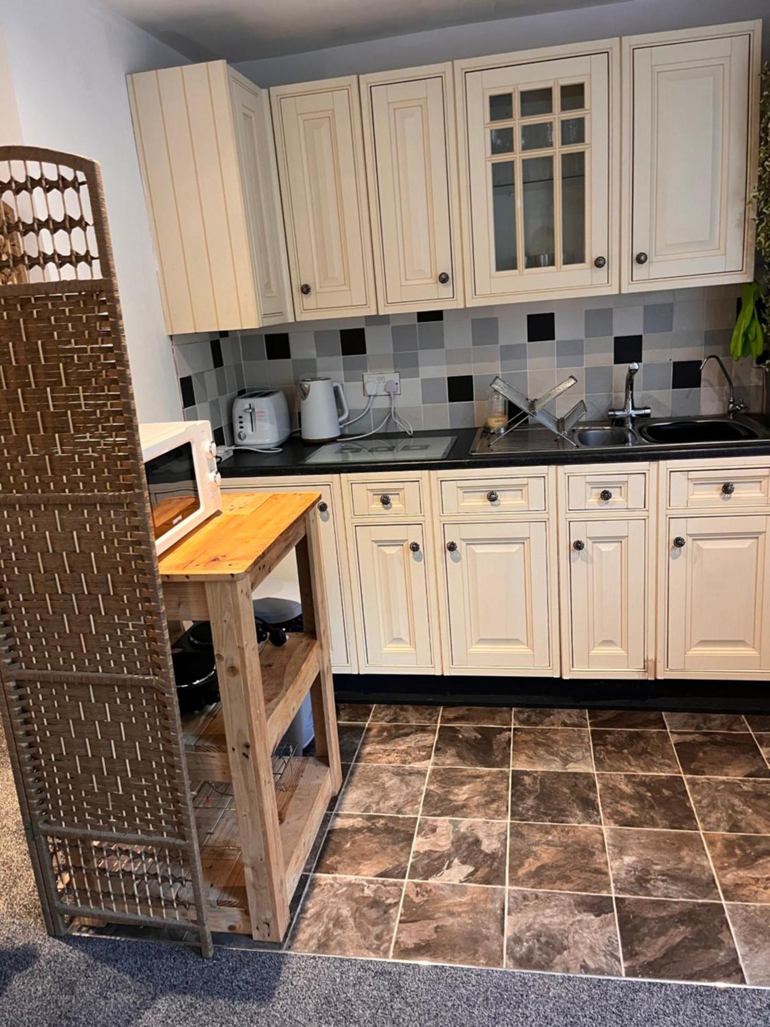 The Annexe - 10 Howards Croft Mile End Luaran gambar