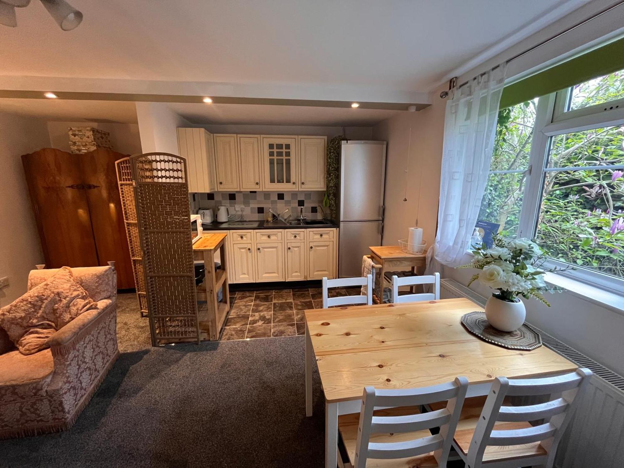 The Annexe - 10 Howards Croft Mile End Luaran gambar